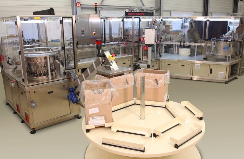 Continuous motion machine used in an assembly line for its efficiency